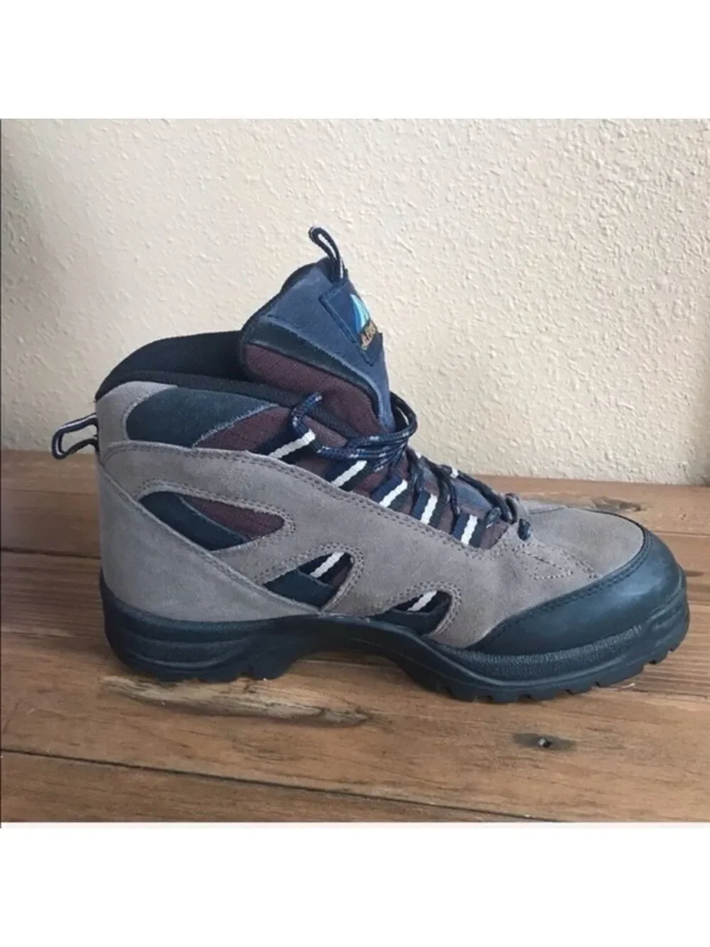 Mt. Everest Gear Sierra unisex hiking boots W11 M9